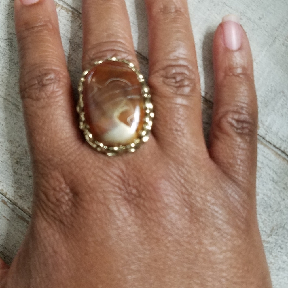 Large statement ring - Picture 6 of 6